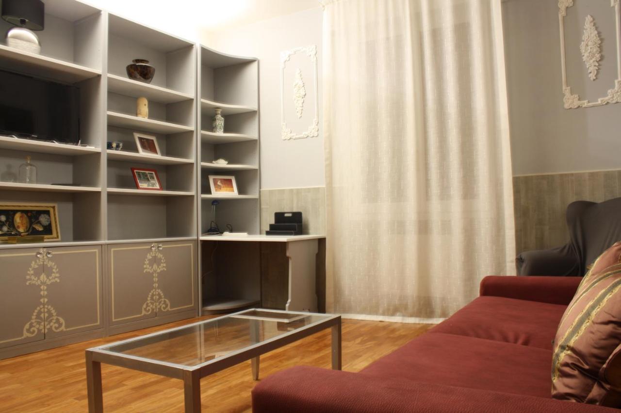 Appartamento Blu Centro Storico โบโลญญา ภายนอก รูปภาพ